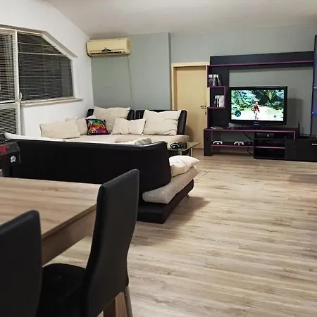 Arode Ovidius בלצ'יק