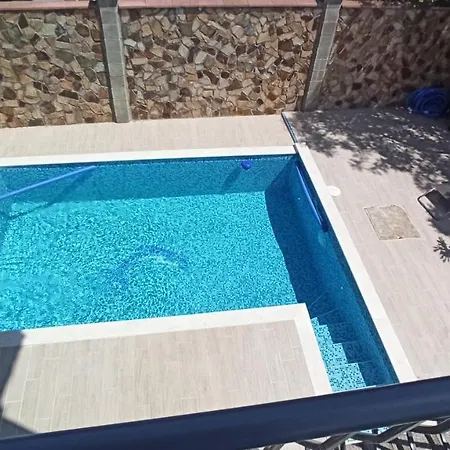 ヴィラ Arode Ovidius