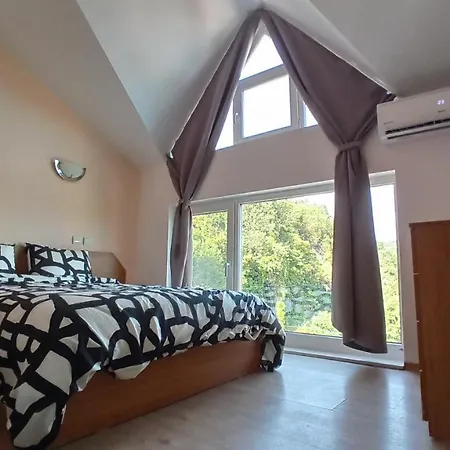 Arode Ovidius Villa Baltsjik