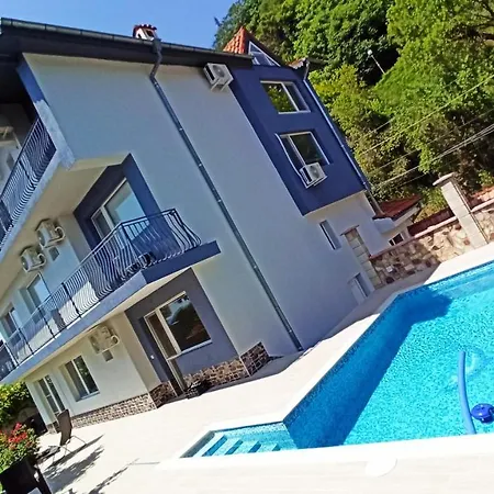 Arode Ovidius Villa Baltsjik